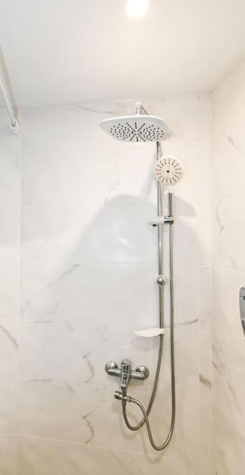 Velar 1Bdr Apartment Sofia Ngoại thất bức ảnh